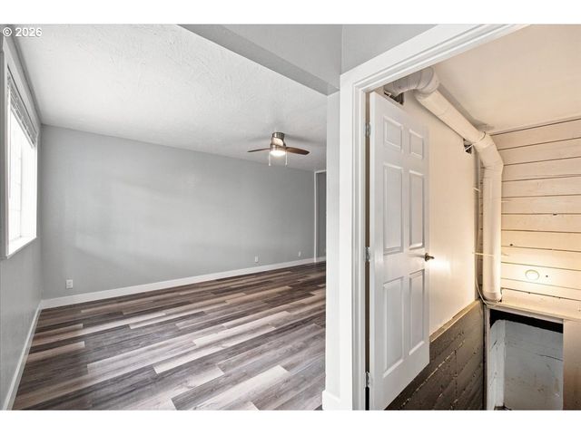 1009 Se 113TH Ave, Portland, OR 97216