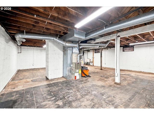 1009 Se 113TH Ave, Portland, OR 97216