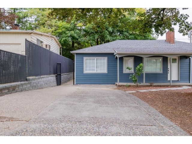 1009 Se 113TH Ave, Portland, OR 97216
