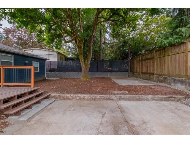1009 Se 113TH Ave, Portland, OR 97216