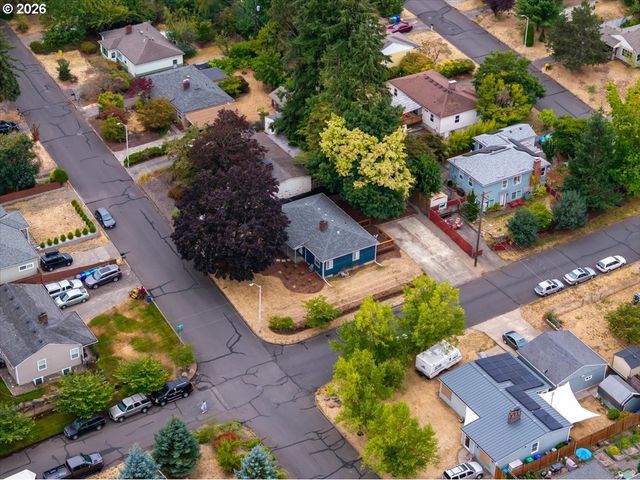1009 Se 113TH Ave, Portland, OR 97216