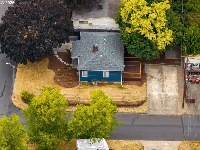 1009 Se 113TH Ave, Portland, OR 97216