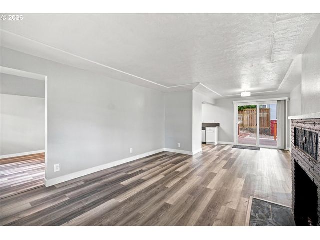 1009 Se 113TH Ave, Portland, OR 97216