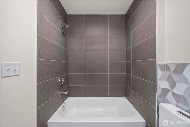 11539 17th Place SW, Burien, WA 98146