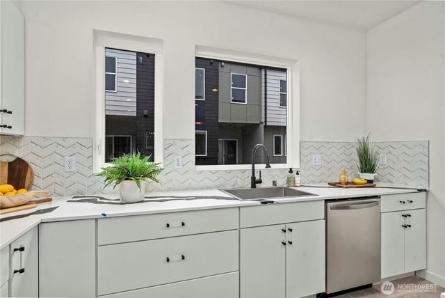 11539 17th Place SW, Burien, WA 98146