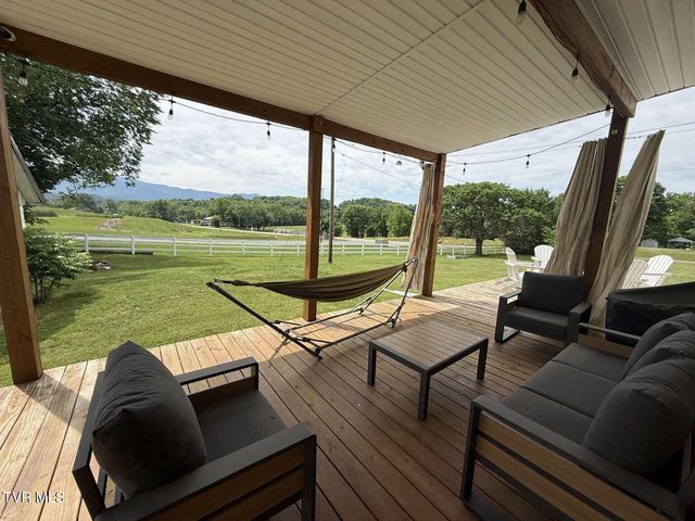 4463 Weaver Pike, Bluff City, TN 37618