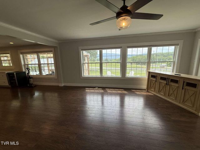 4463 Weaver Pike, Bluff City, TN 37618