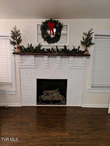 4463 Weaver Pike, Bluff City, TN 37618