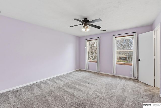 21201 Brentwood Road, Elkhorn, NE 68022