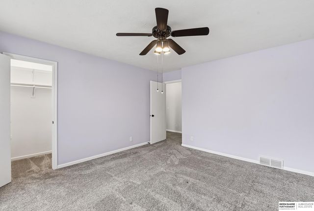 21201 Brentwood Road, Elkhorn, NE 68022