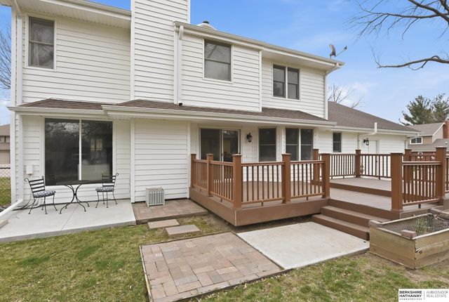 21201 Brentwood Road, Elkhorn, NE 68022