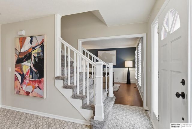 21201 Brentwood Road, Elkhorn, NE 68022