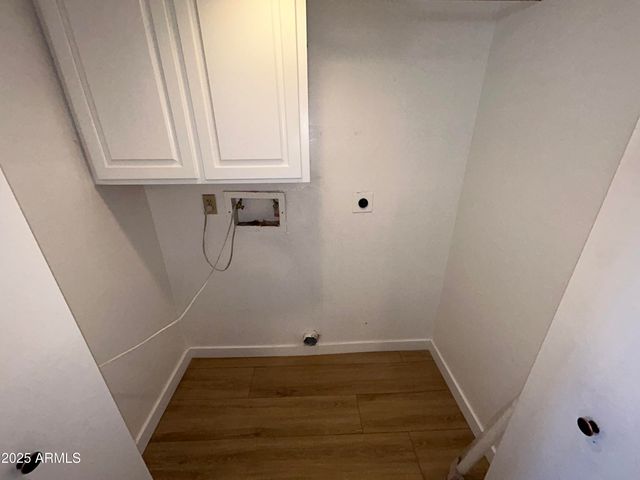 6104 W TOWNLEY Avenue, Glendale, AZ 85302