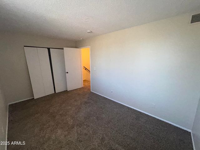 6104 W TOWNLEY Avenue, Glendale, AZ 85302