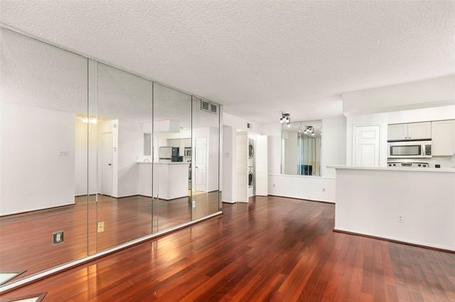 12550 Whittington Drive 704, Houston, TX 77077