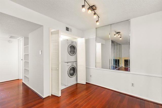 12550 Whittington Drive 704, Houston, TX 77077