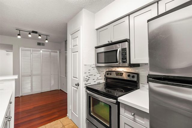 12550 Whittington Drive 704, Houston, TX 77077