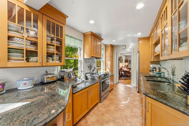 69 Montrose Station Road, Montrose, NY 10548