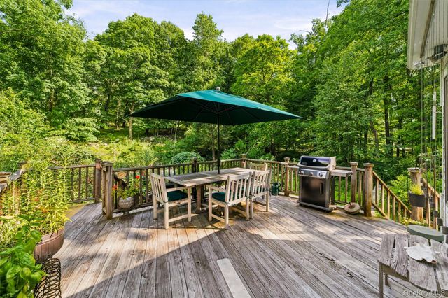 69 Montrose Station Road, Montrose, NY 10548