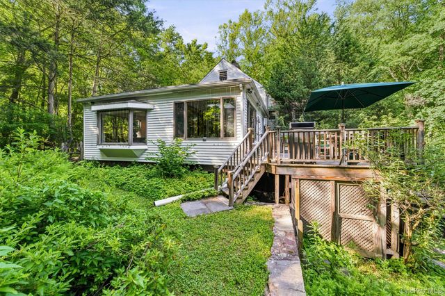 69 Montrose Station Road, Montrose, NY 10548