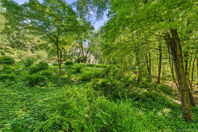 69 Montrose Station Road, Montrose, NY 10548