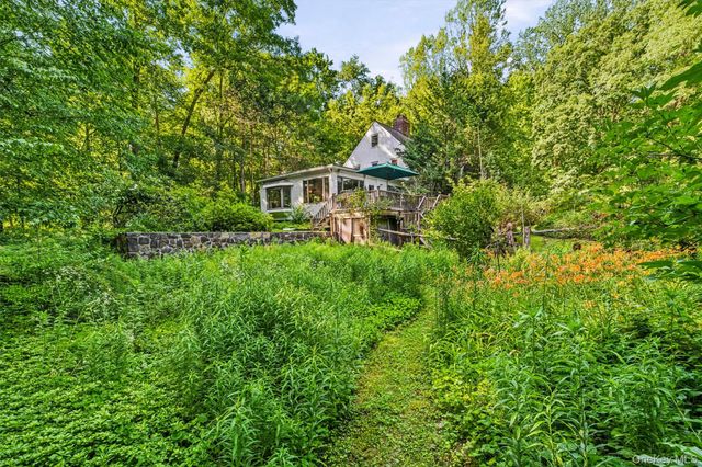 69 Montrose Station Road, Montrose, NY 10548