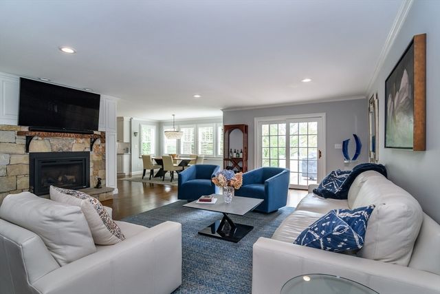 1098 Webster Street, Needham, MA 02492