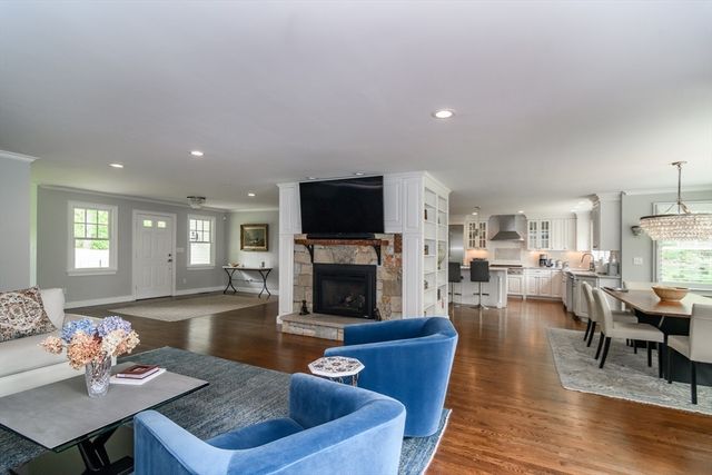 1098 Webster Street, Needham, MA 02492