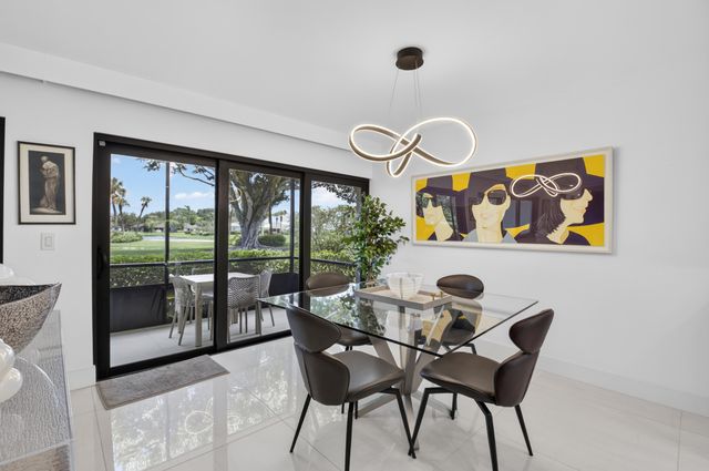 7809 Lakeside Boulevard G205, Boca Raton, FL 33434