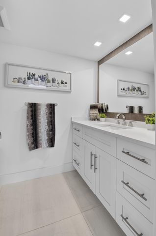 7809 Lakeside Boulevard G205, Boca Raton, FL 33434