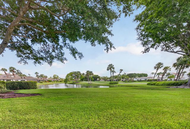 7809 Lakeside Boulevard G205, Boca Raton, FL 33434