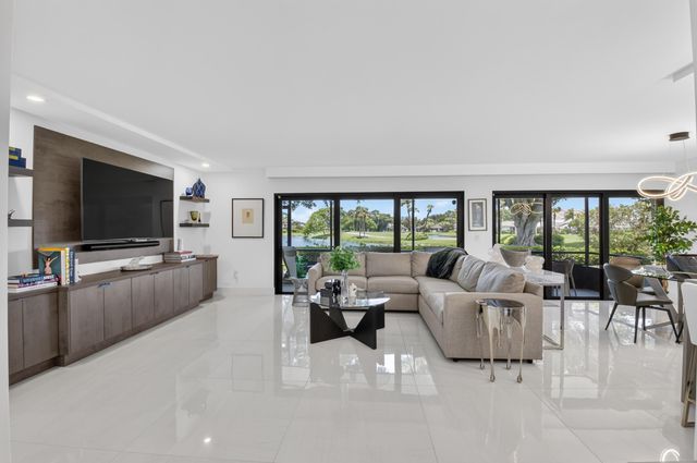7809 Lakeside Boulevard G205, Boca Raton, FL 33434