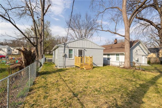 3309 E 69th Street, Kansas City, MO 64132