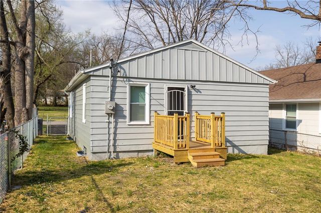 3309 E 69th Street, Kansas City, MO 64132