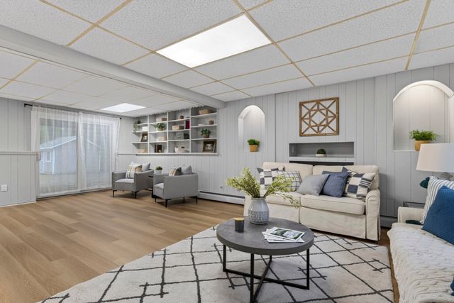 8 Allen Rd, Easton, MA 02356