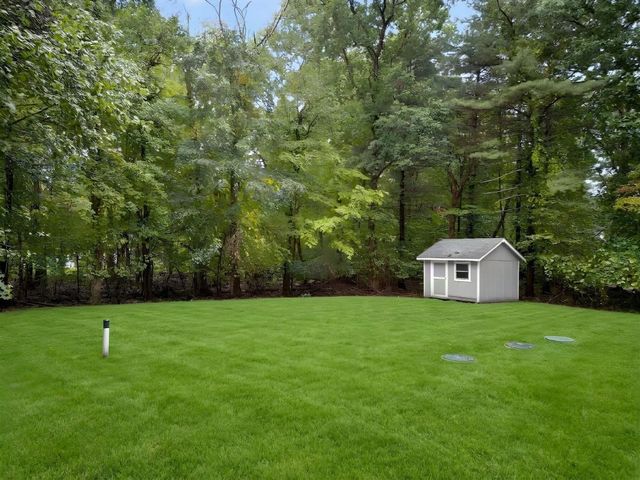 8 Allen Rd, Easton, MA 02356