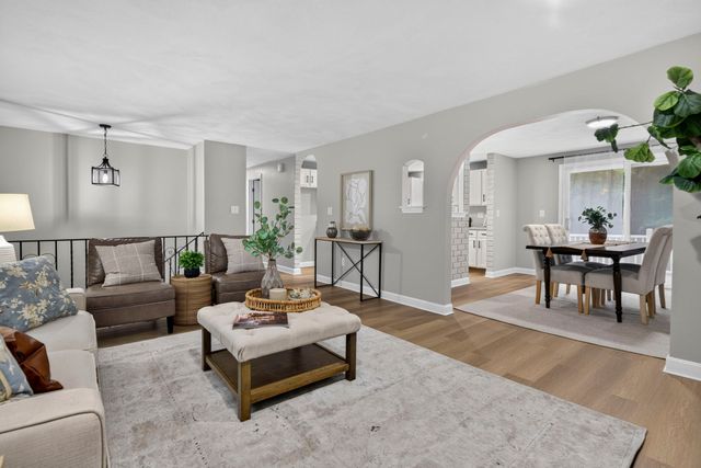 8 Allen Rd, Easton, MA 02356