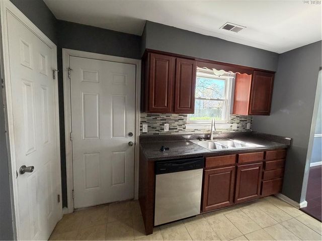 2005 Handel CT, Virginia Beach, VA 23454