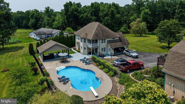 137 LAKEVIEW RD, Bernville, PA 19506