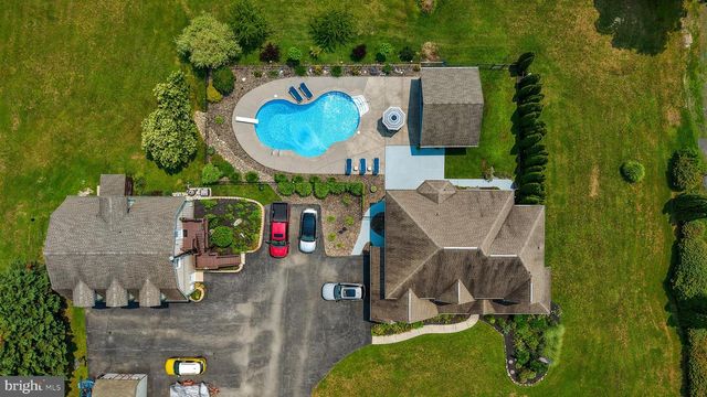 137 LAKEVIEW RD, Bernville, PA 19506