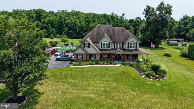 137 LAKEVIEW RD, Bernville, PA 19506