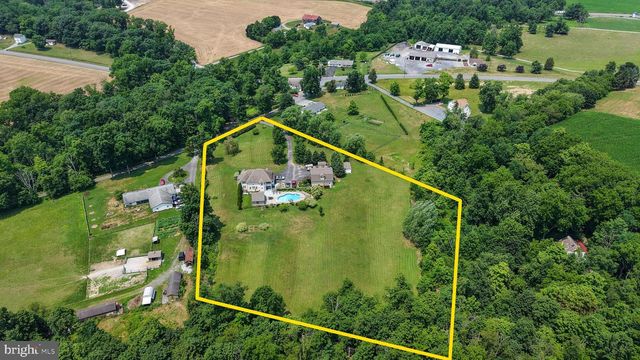 137 LAKEVIEW RD, Bernville, PA 19506