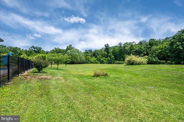 137 LAKEVIEW RD, Bernville, PA 19506