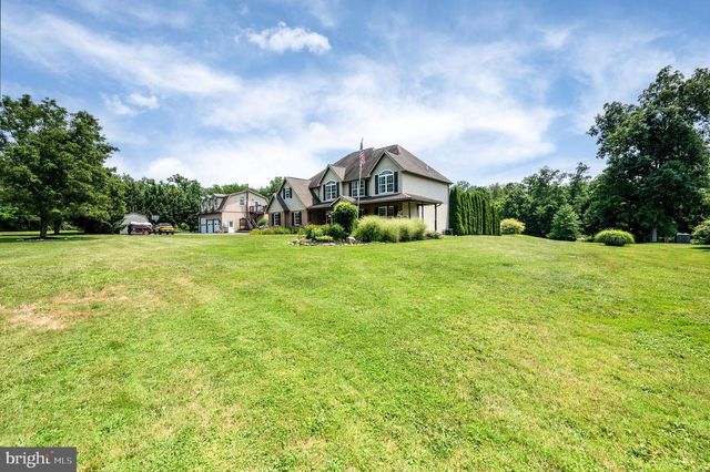 137 LAKEVIEW RD, Bernville, PA 19506
