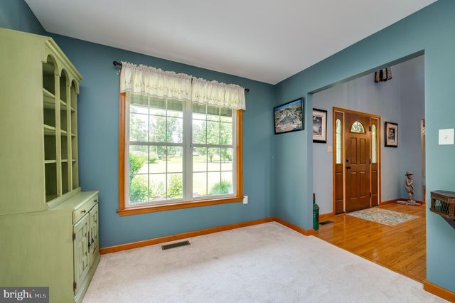 137 LAKEVIEW RD, Bernville, PA 19506
