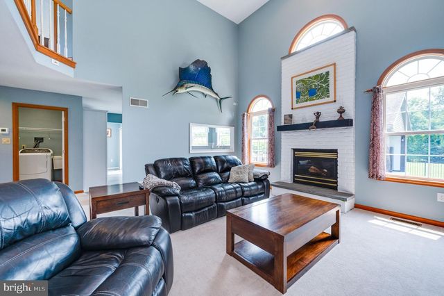 137 LAKEVIEW RD, Bernville, PA 19506