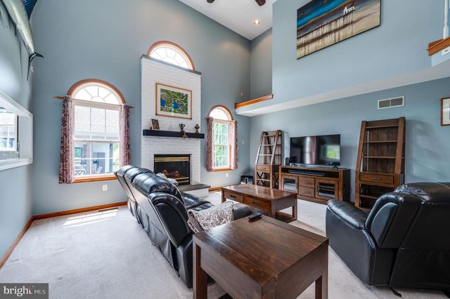 137 LAKEVIEW RD, Bernville, PA 19506