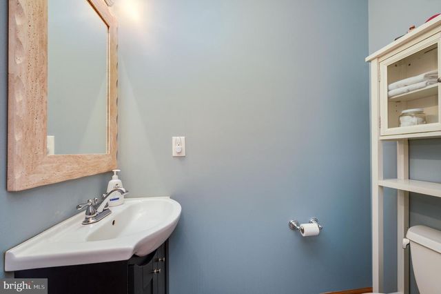 137 LAKEVIEW RD, Bernville, PA 19506