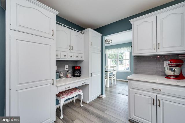 137 LAKEVIEW RD, Bernville, PA 19506