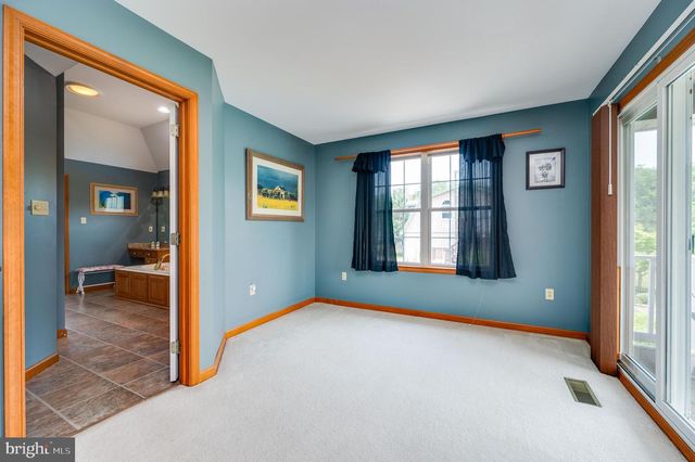 137 LAKEVIEW RD, Bernville, PA 19506